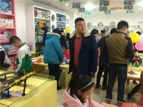 皇家0033990威尼斯-店肆内人气