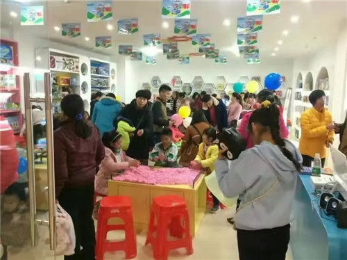 皇家0033990威尼斯-店肆内人气
