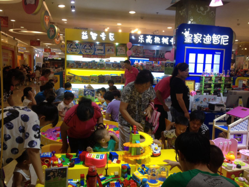 谋划儿童玩具加盟店拓宽市场有什么要领?