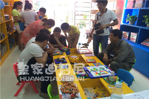 玩具加盟商该怎样选择开分店的时机