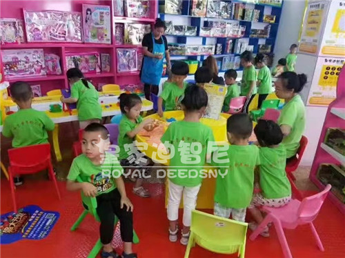 儿童玩具加盟怎么样 -行业动态-皇家0033990威尼斯儿童玩具店加盟官网