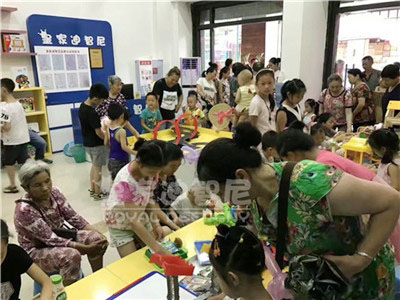 玩具加盟店选址需要学会四种“看”法