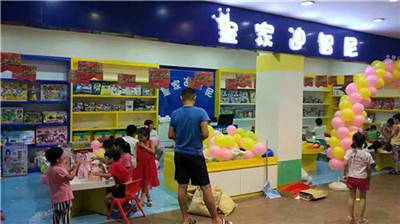 玩具加盟-开店履历-皇家0033990威尼斯儿童玩具店加盟官网