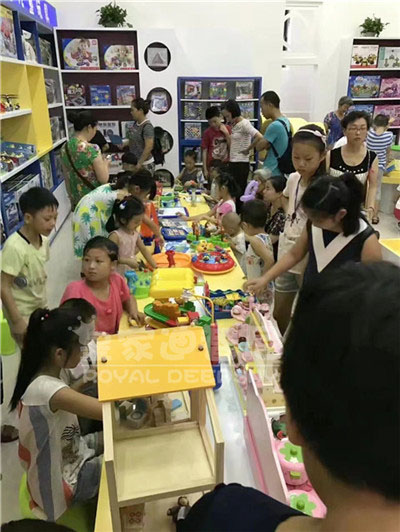 益智玩具加盟-开店履历-皇家0033990威尼斯儿童玩具店加盟官网