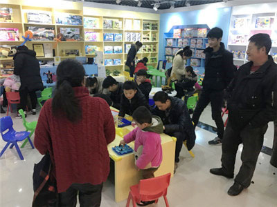 剖析乐成谋划儿童玩具加盟店的要害