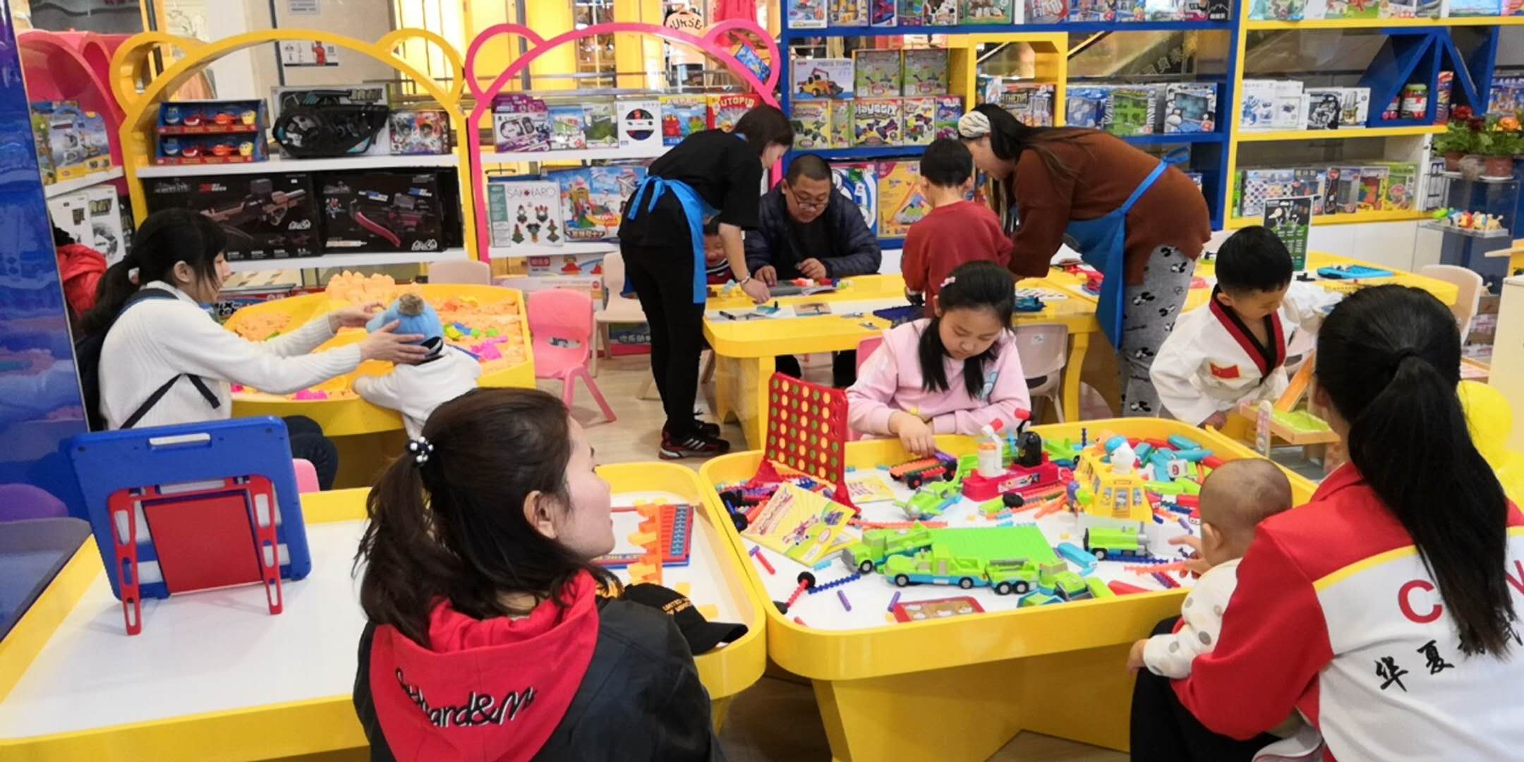 皇家0033990威尼斯益智玩具加盟体验店饱受朋侪圈点赞!