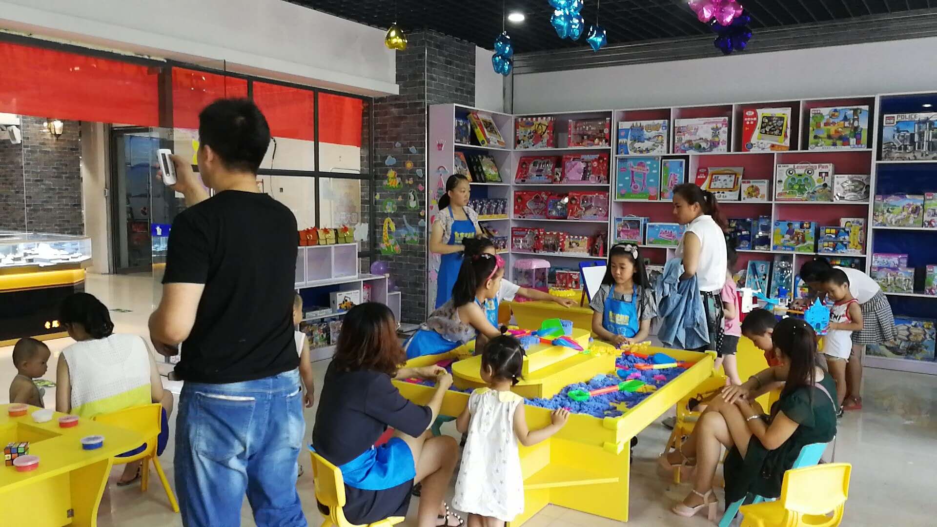加盟儿童玩具店的谋划技巧