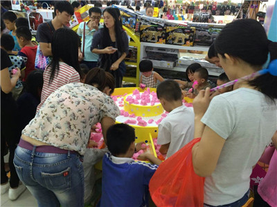 加盟玩具店要怎样搞促销赢得市。？？？？？？