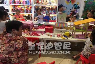 儿童玩具店想要盈利更多，，，那怎样提高业绩？？？