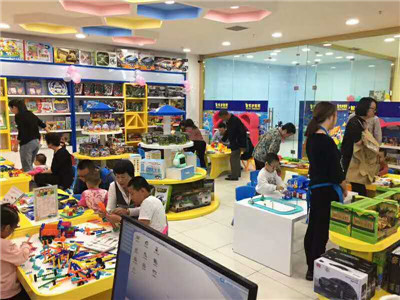 有人以为开儿童玩具店不赚钱？？？？我们来看看真真相形