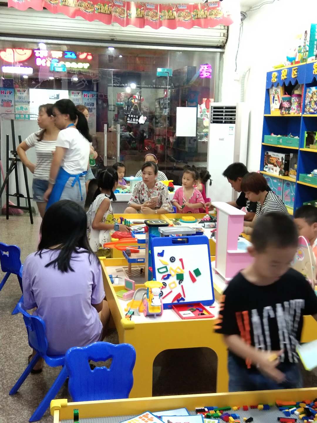 玩具店加盟是你乐成抢占市场的好选择