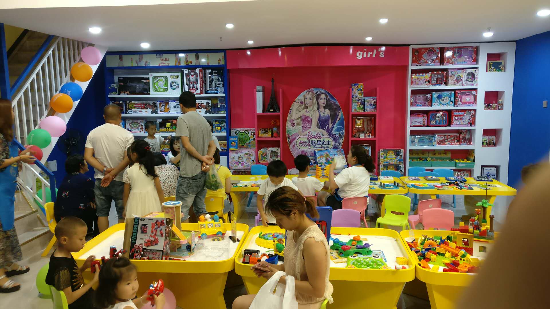 要谋划好儿童玩具加盟店，，，，首先要做好开业前期事情