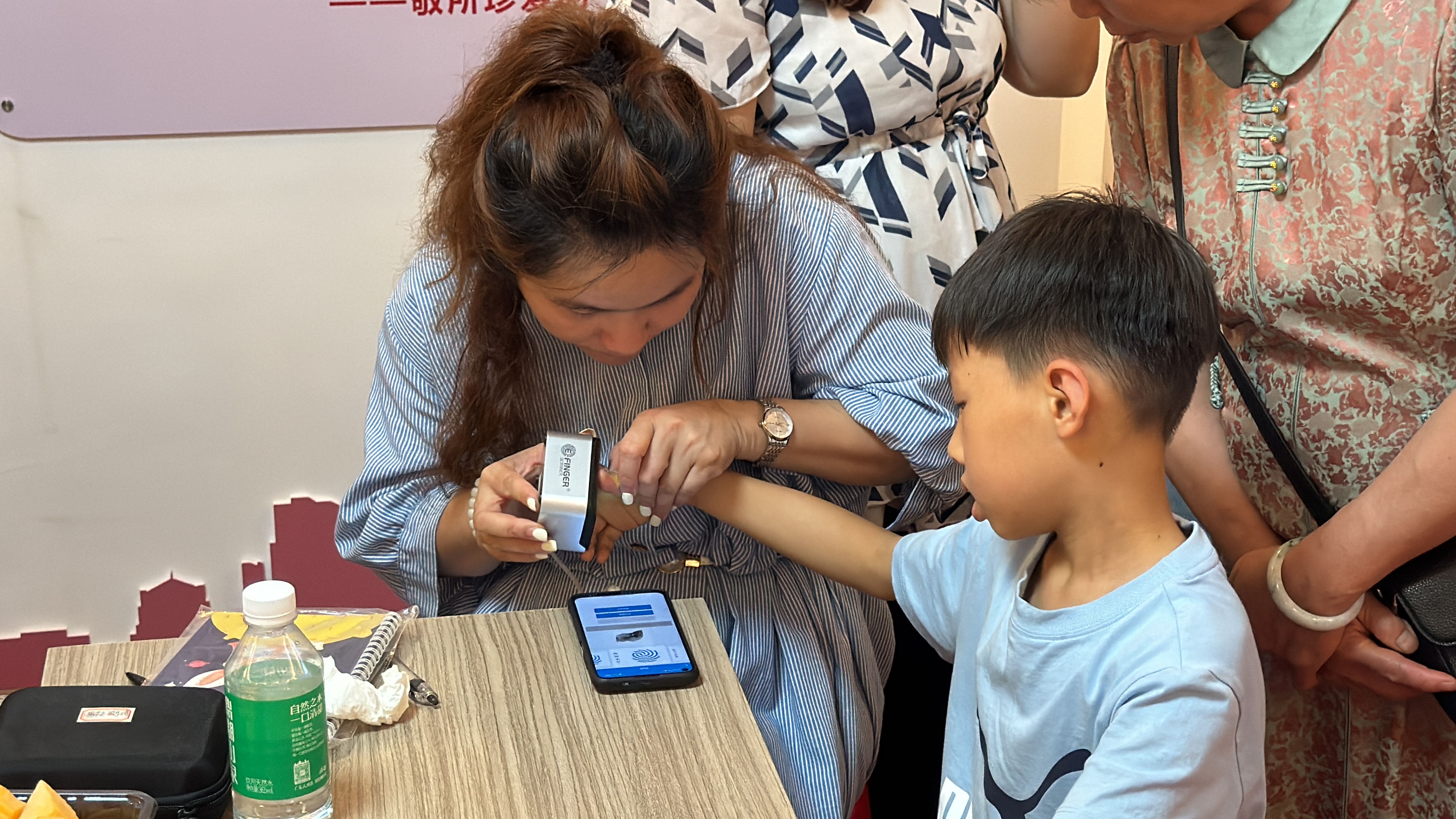 皇家0033990威尼斯 I 广东周老板门店线下沙龙“先天AI测评”正式打响！